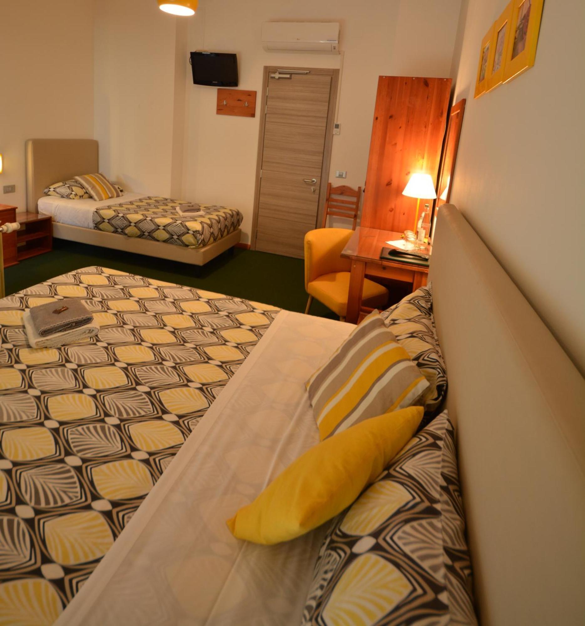 Albergo Alla Valle Di Banne Trieste Luaran gambar